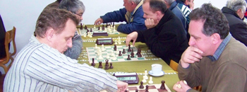 Шахистите се натпреваруваа во брзопотезна игра