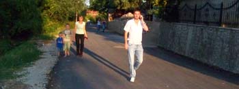 Асфалтирана улица во Тромеѓа