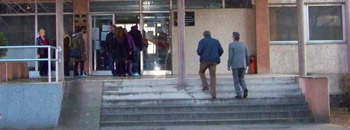 14 години затвор затоа што ја задушил соседката