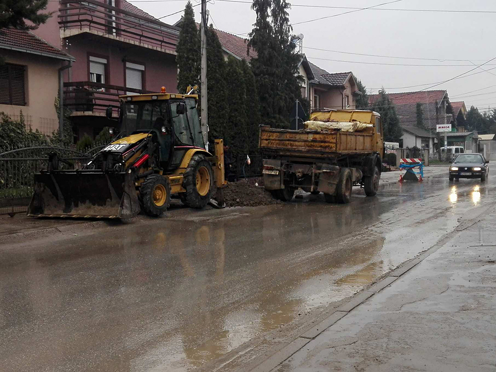 Без вода 6 улици во градот