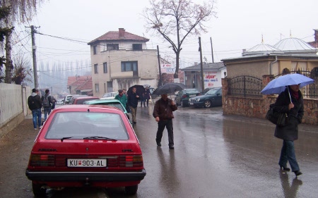 Врнежи од дожд го зафатија градот