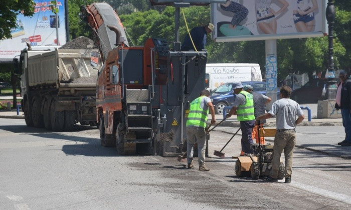 Започна реконструкција на улиците во центарот на градот