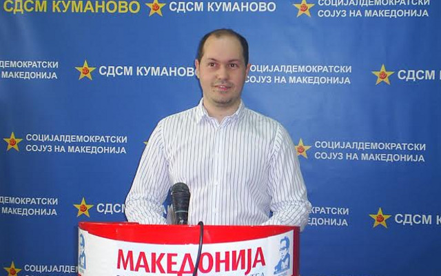 СДСМ: ВМРО-ДПМНЕ лепи плакати каде што ќе стигне