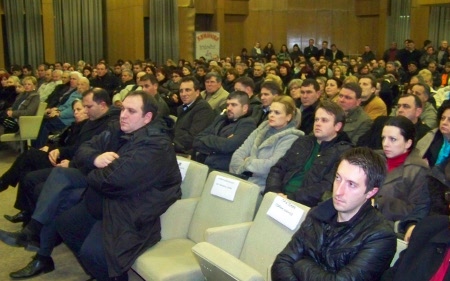 Данева: Локалните избори,референдум за и против Груевски
